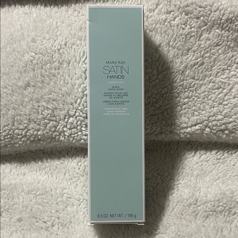 Mary Kay Satin Hands Hand Soap - Soft Green and White